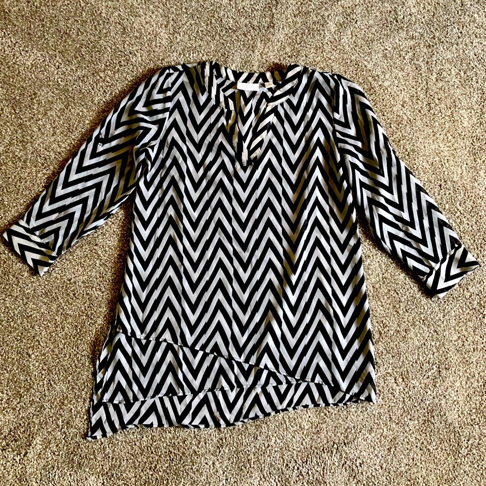 ‼️ New York & Company Chevron Blouse, XS